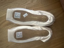 Russian Pointe Shoes RD Size 39 Width 6 Vamp L Shank FS