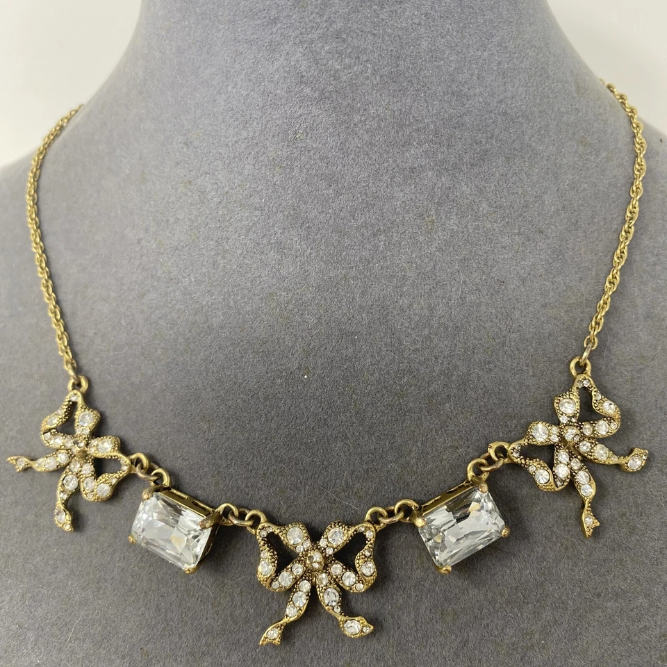 Rare VINTAGE Betsey Johnson Iconic Stone Crystal 3 Bow Row Necklace Gold