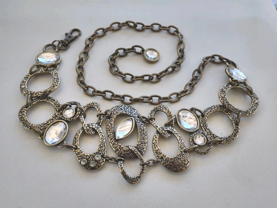 Cinturón de cadena ancho vintage de alta gama tono dorado con estrás transparente para mujer 23"-40", T5 Foto 3 de 4