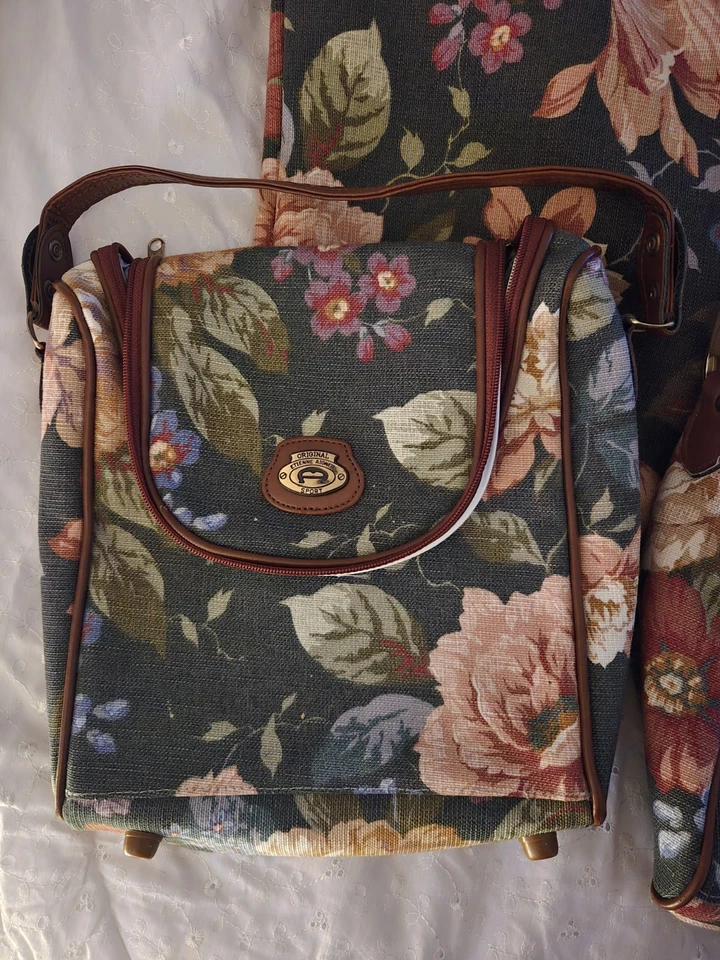 Cartera de 4 piezas Etienne Aigner de cuero y lona FLORAL BOLSO TOTE de colección  Foto 3 de 4