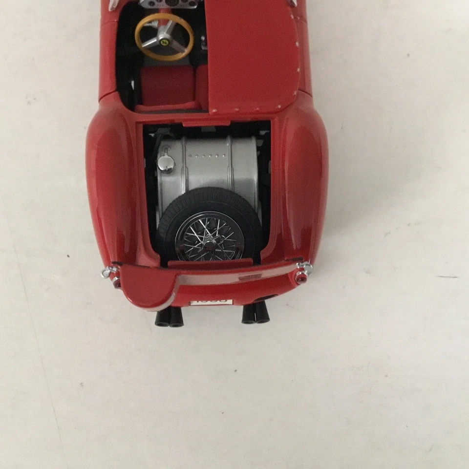 1958 年 FERRARI 250 TESTA ROSSA Danbury 完好 1: 24 英寸原装盒 — 第 3/4 张图片