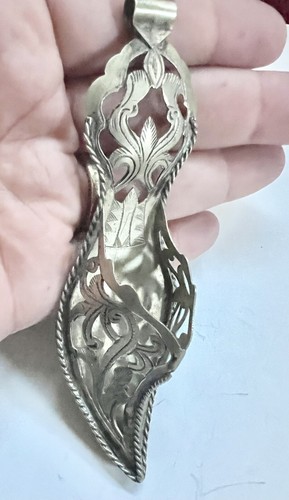 Silver Babouche Carved Slipper Filigree Vintage Moroccan Tuareg Tribal Pendant. - Picture 12 of 12