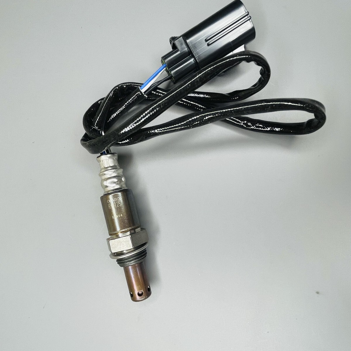 OEM Air Fuel Ratio Oxygen Sensor O2 30751864 234-9152 For