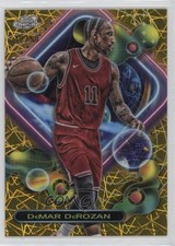 2023 Topps Cosmic Chrome Gold Interstellar Refractor /50 DeMar DeRozan #21 v9t