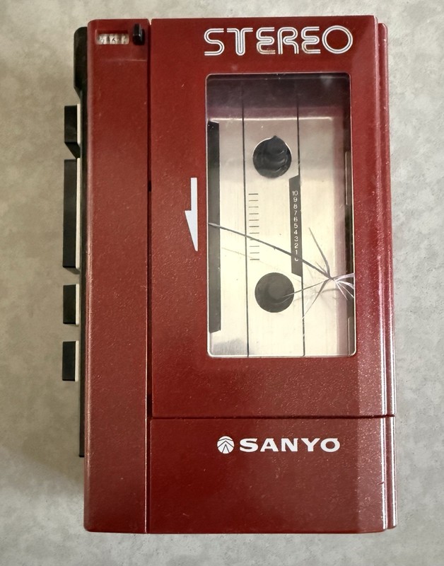 [VTG] Sanyo Stereo Cassette Walkman M4440 - Tested and Working!