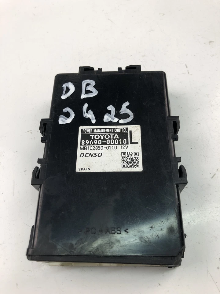 Centralina TOYOTA YARIS P9 89690-0D010 27349720 - Immagine 2 di 4