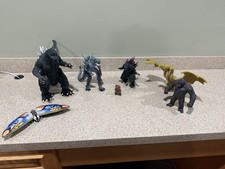 Godzilla/Kaiju Figure Lot of 7 various monsters/brands/movies