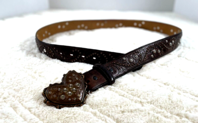 Justin Rhinestone Heart Buckle Brown Leather Belt s-l400.jpg main image 3
