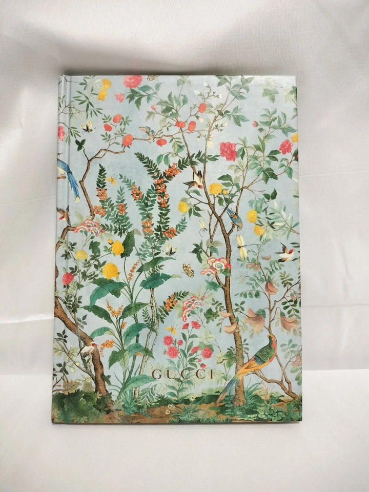 【Gucci notebook】Supplement to a Japanese magazine. "Gucci SPUR Notebook"NEW - Image 2 of 4