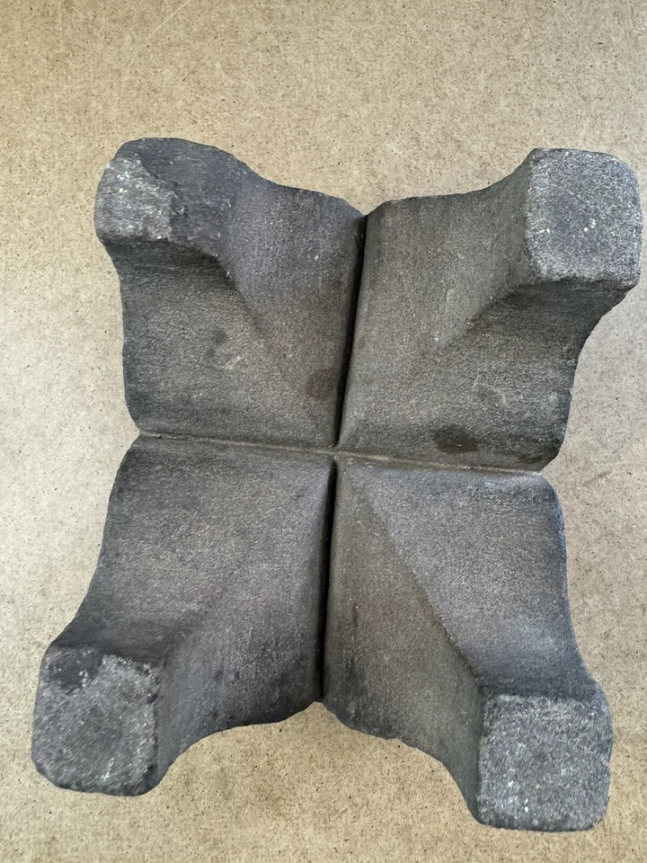 Antigua base de altar de piedra tallada a mano con diseño de loto - 5,9 libras Foto 4 de 4