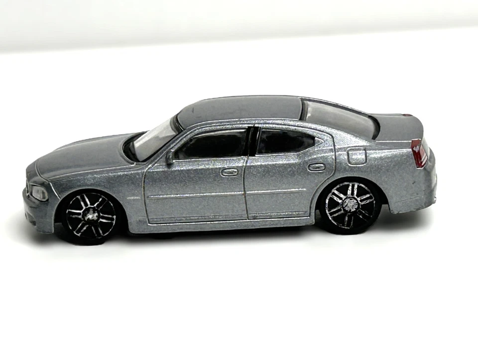 Dodge Charger 2006 Grigio Metallizzato DieCast 1:43 Maisto  Daimler Chryisler - Immagine 3 di 4