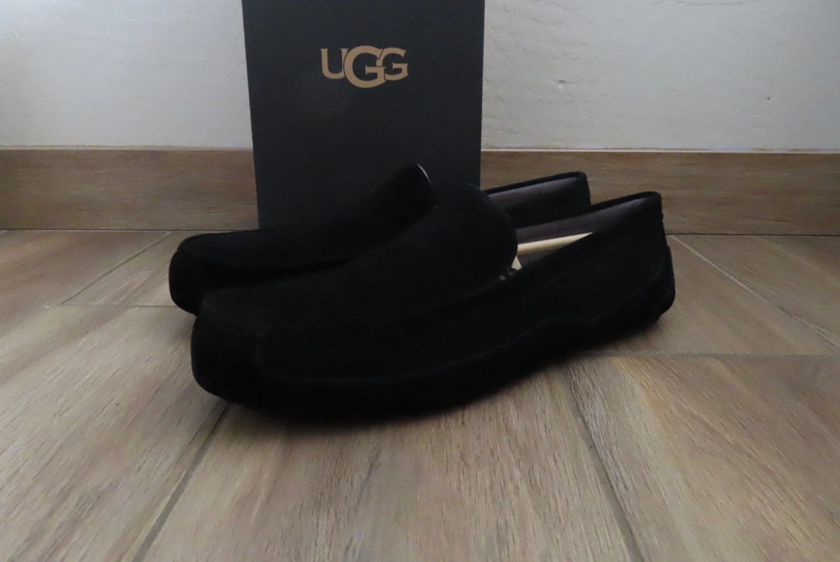UGG Men’s Black Suede Slip-On Loafers with Shearling Lining Amazon.com | Parfeying Men main image 2