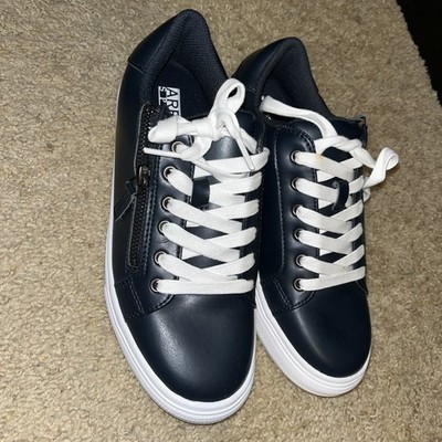 Array Sport Black Shoes Size 7.5m