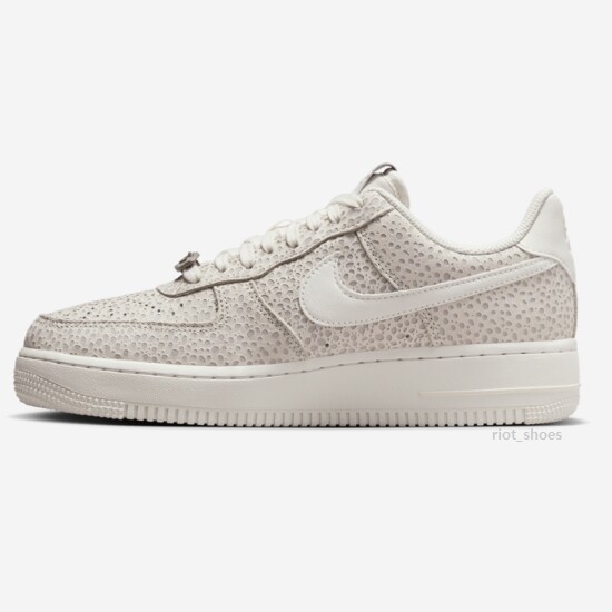 Женские кроссовки Nike Air Force 1 Low 07 PRM Safari Photon Dust (FV6519-001)