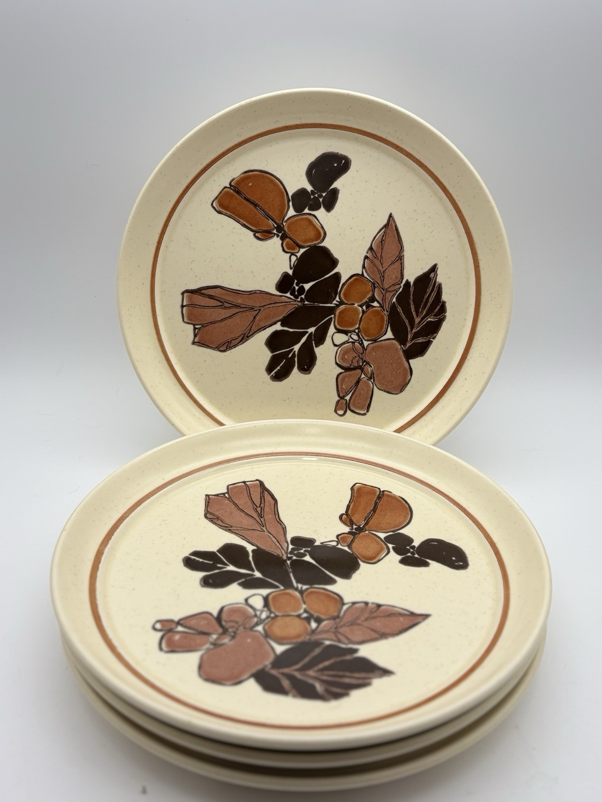 Set Of 4 VTG Homer Laughlin Dinner Plates Brown Leaves Floral Stoneware 10.25”