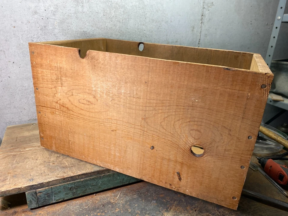 Señuelos de pesca Paw Paw Crate de madera de pesca vintage con jefe Foto 4 de 4