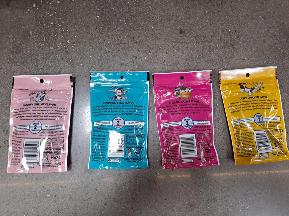 Four (4Pack) TEMPTATIONS Crunchy and Soft Cat Treats 4 Flavors FAST SHIP - Image 2 of 2