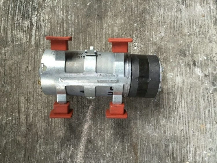 For Mercedes Benz W220 S280 S320 S350 S500 S600 Central Door Suction Pump Motor - Image 4 of 4