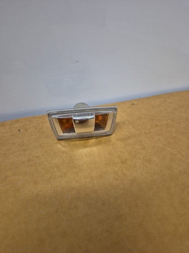 Opel  Seitenblinker rechts / links Blinker Kotflügel 13252455