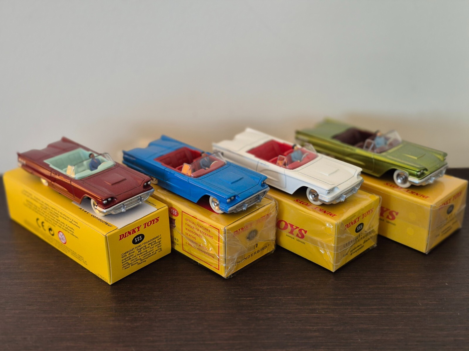 Dinky Toys Atlas 555 Ford Thunderbird l'émotion des miniatures automobiles d'enfance