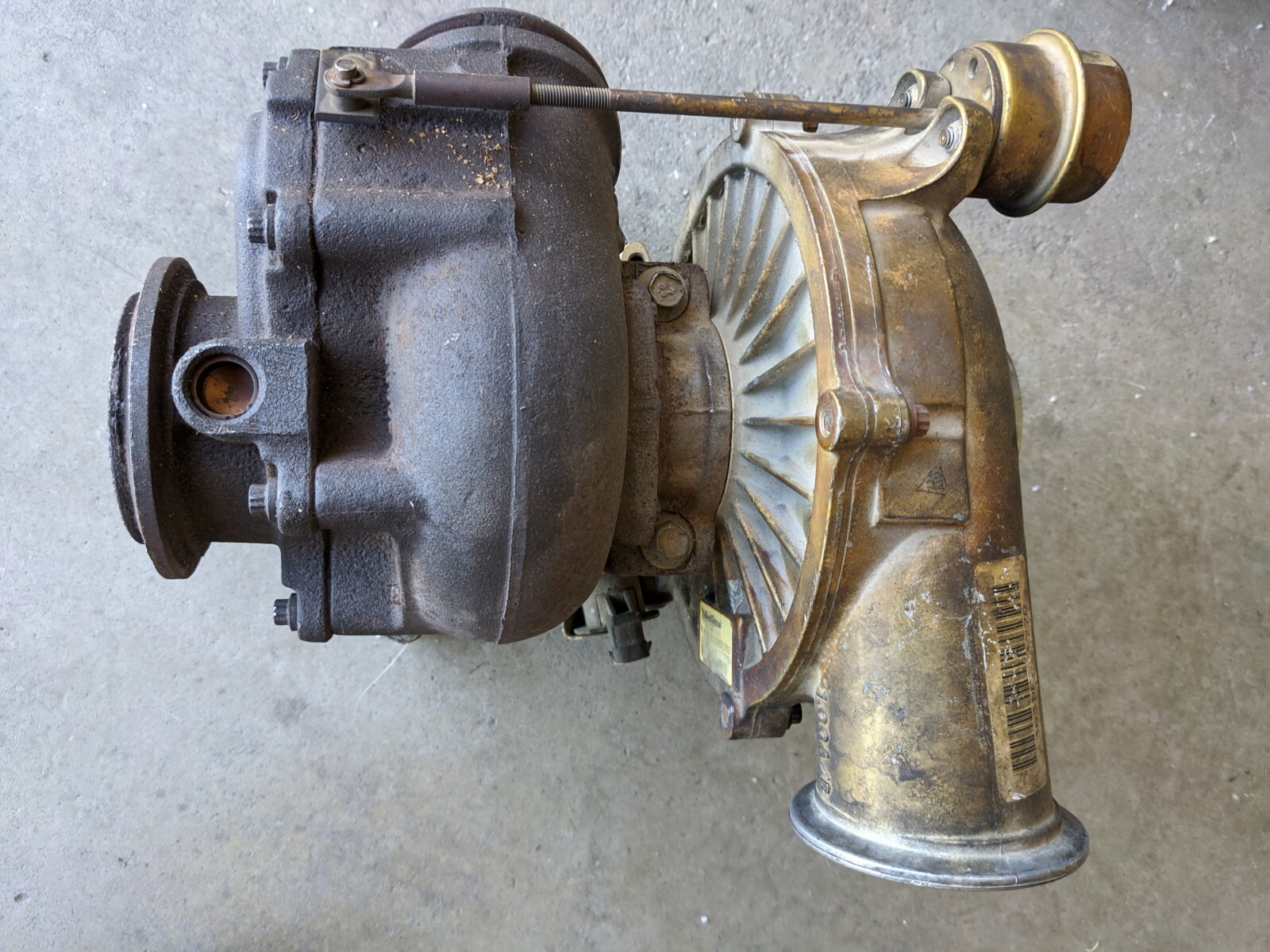 9903 FORD F250SD Turbo 7.3L diesel w/exhaust pressure valve OEM and
