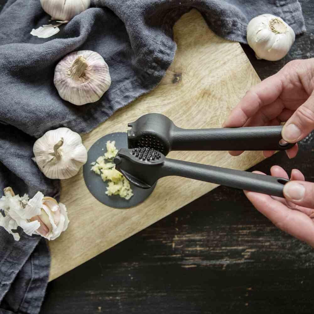 Пресс-форма GastroMAX Knoblauchpresse schwarz 17 x 45 x 45 см 2390₽