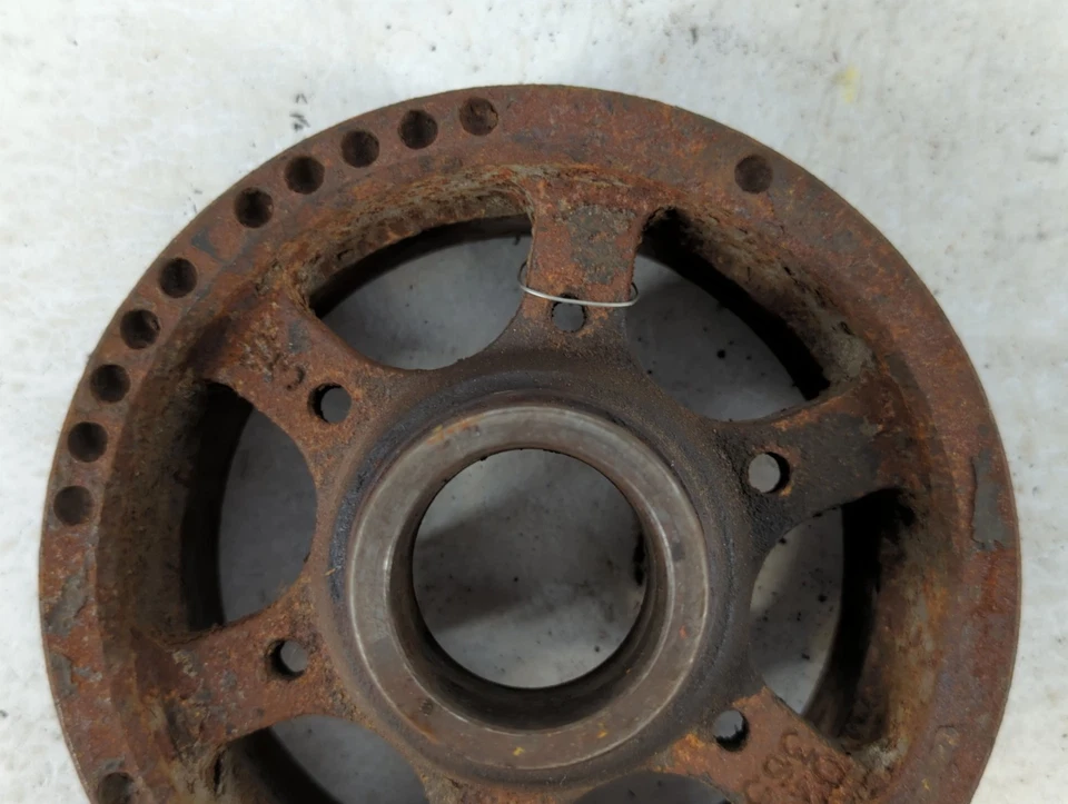 2011 Chevrolet Camaro SHAFT PULLEY BALANCER UNX3Q - Image 2 of 4