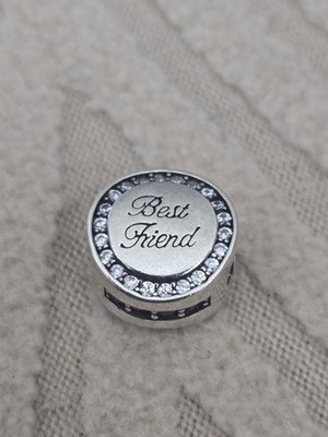 Beste Freundin Gravur Sterlingsilber Charm & kostenloses Armband. UK Verkäufer.