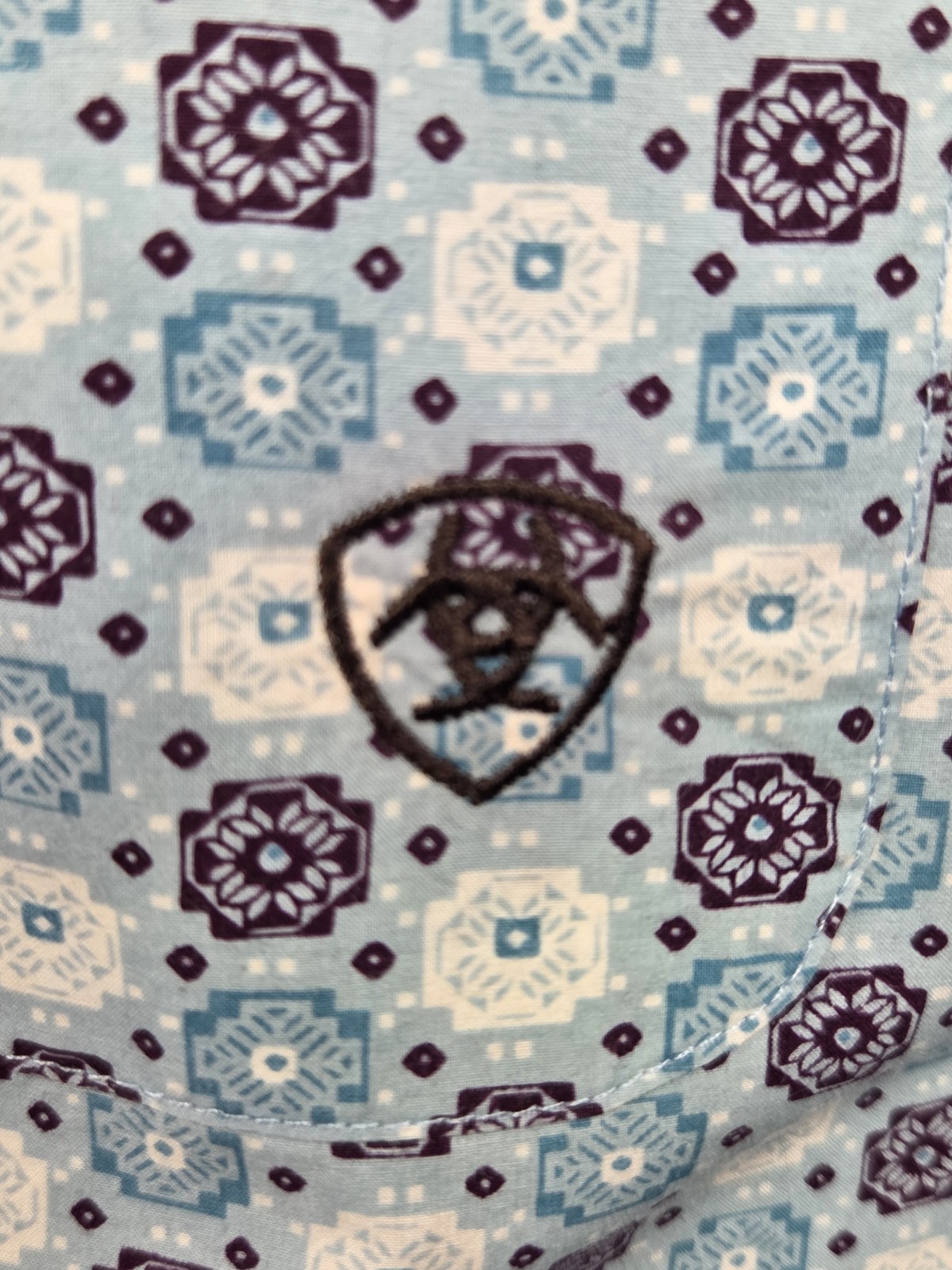 Ariat Blue Geometric Pattern L/S Button Down Shir… - image 7