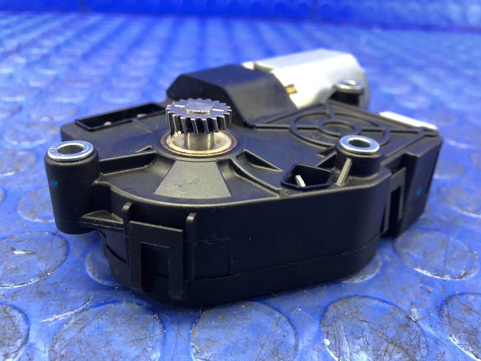 2016-2021 MCLAREN 570S OEM REAR SPYDER GLASS WINDOW REGULATOR MOTOR