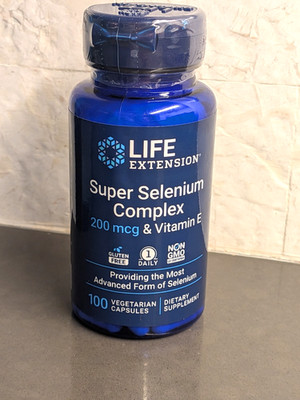 Life Extension Super Selenium Complex 200 mcg & Vitamin E - 100 Caps - Exp 2/27
