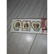 VTG Victorian Porcelain 3D Pink Floral Mini Photo Frame Magnets 3 Piece Set NIB
