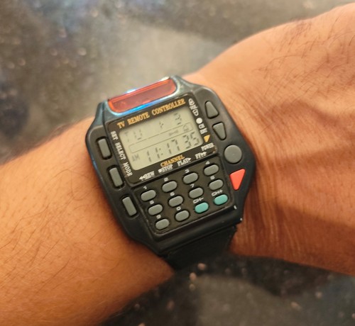 1990 Vintage Quemex QTV-800 TV Remote Control Watch Calculator
