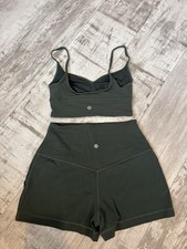 Lululemon Align High-Rise Short 6" & Align V-Neck Bra Set - Dark Forest - Size 4