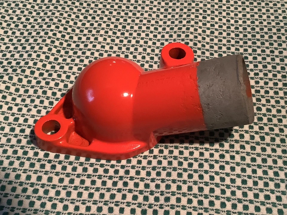 Carcasa de 1 termostato #3877660 OEM Chevrolet, Camaro, Chevelle, Nova 1966-1973 Foto 2 de 4