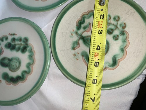 2) Vtg M A Hadley Pottery Green Pear & Grape Bread Dessert Small Plate 6-3/8 - Picture 3 of 6