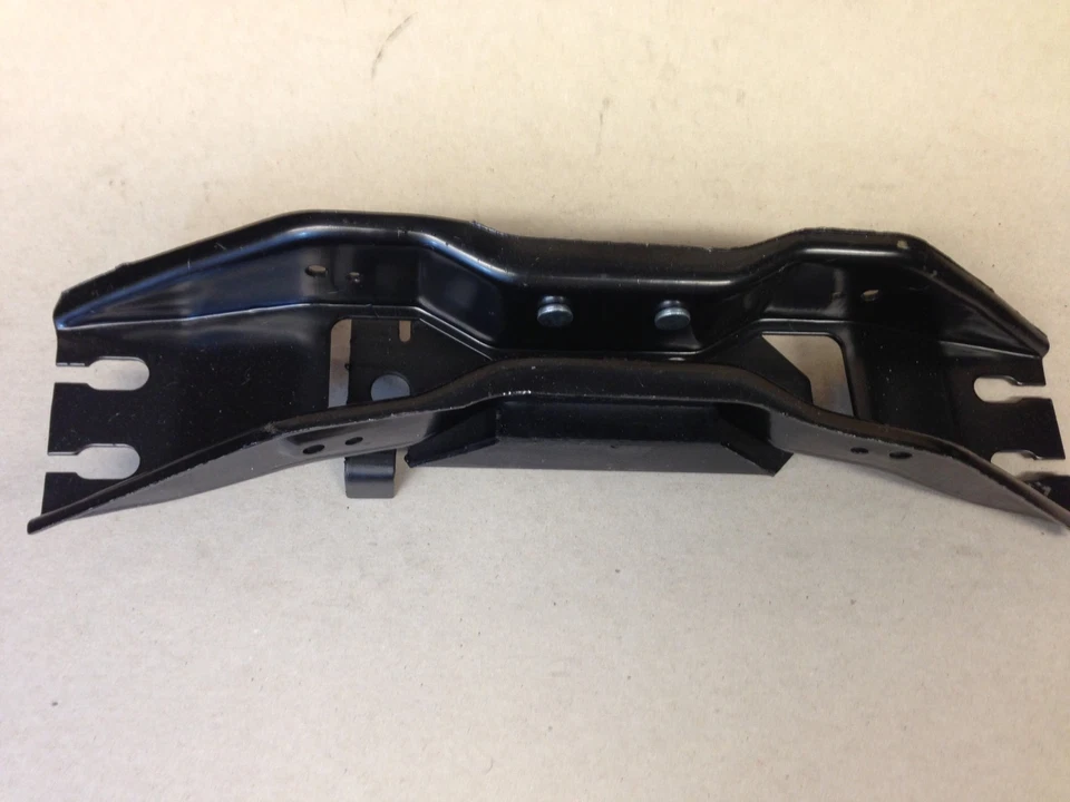 Transmission Mount for 99-04 Ford Mustang 3.8L 4.6L - Image 3 of 4