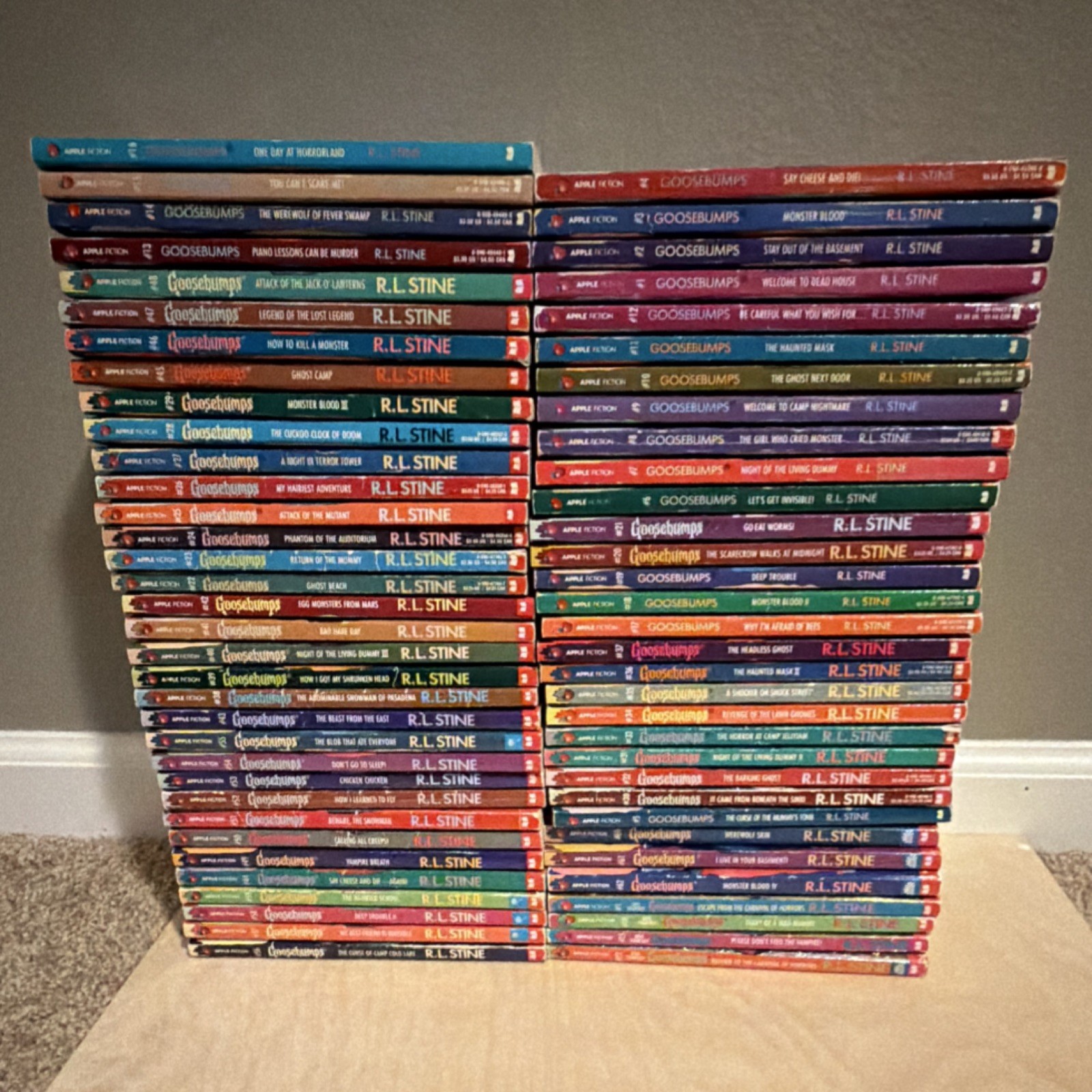 All Original 1990s Vintage Goosebumps Paperback Books! 💎