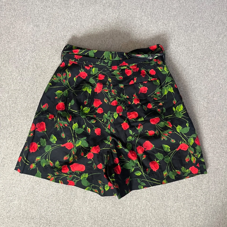 Pantalones Cortos Dolce & Gabbana Para Mujer Talla Pequeña Negro Rosa Floral Plisado Corbata Cintura Foto 3 de 4