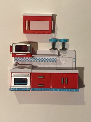 shopkins chef club hot spot kitchen playset