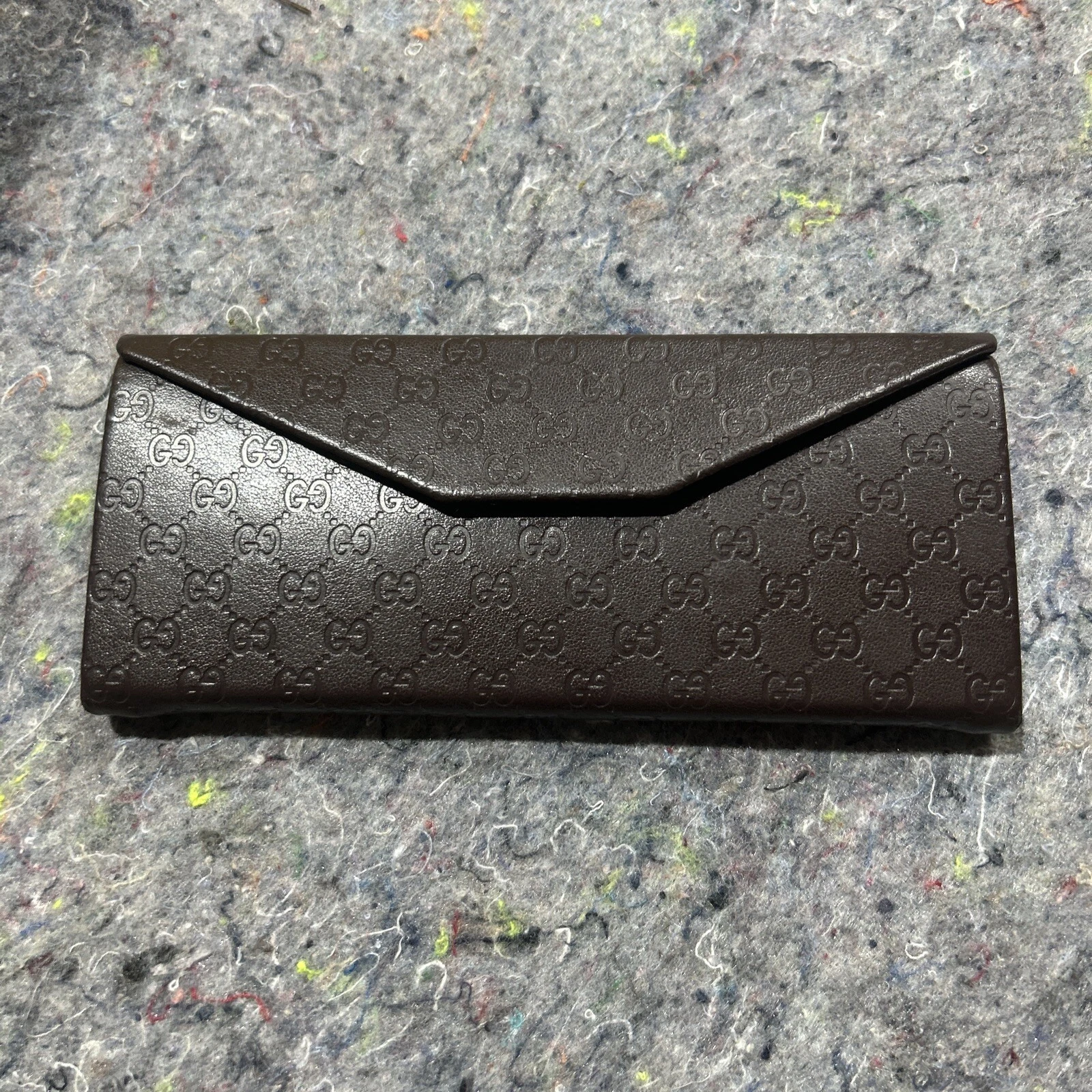 Étui de protection pour lunettes Gucci marron moyen pliable triangle côté rigide authentique