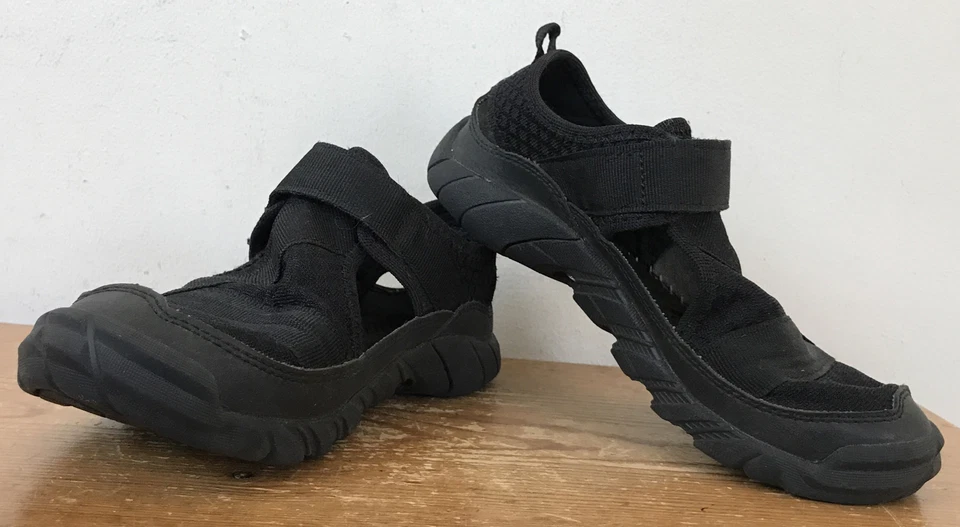 Hi-Tec Black Water Shoes Hiking Youth Unisex Boys Girls Sandals 5.5 EU 21 - Image 3 of 4