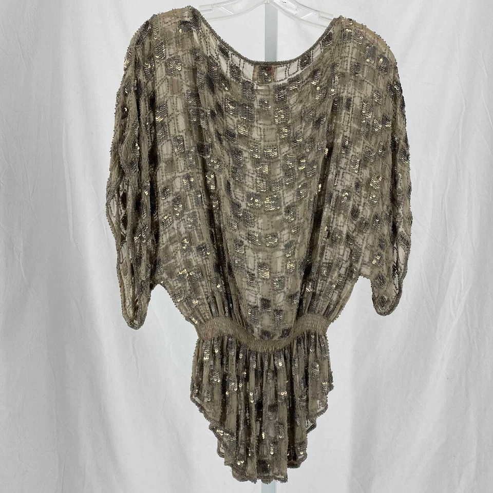 Blusa Parker de seda gris y dorada | Cuello redondo y mangas de ala de murciélago Foto 2 de 4