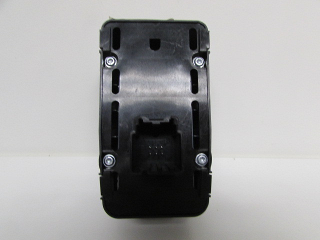 Maserati Ghibli, RH, Right Front Window/Door Lock Switch, Used, P/N 670013822