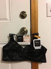 BRAND NEW WOMEN'S SIZE 40D BALI BEAUTIFULLY YOU TAILORED WIRELESS BRA