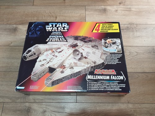 Kenner 1995 Star Wars Millenium Falcon - with working lights and sounds. Boxed. - Picture 19 of 24