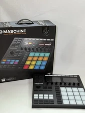Native Instruments Maschine MK3 Drum Controller