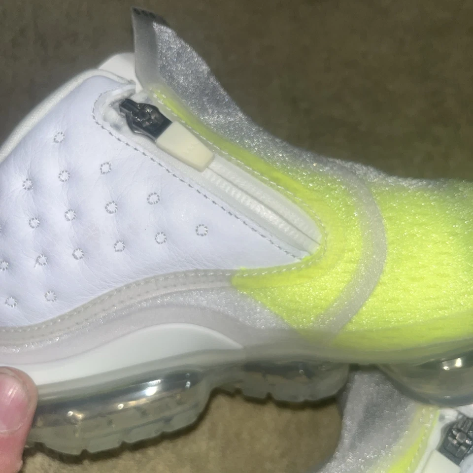 Size 6 - Air Jordan Reign White Volt W - Image 4 of 4