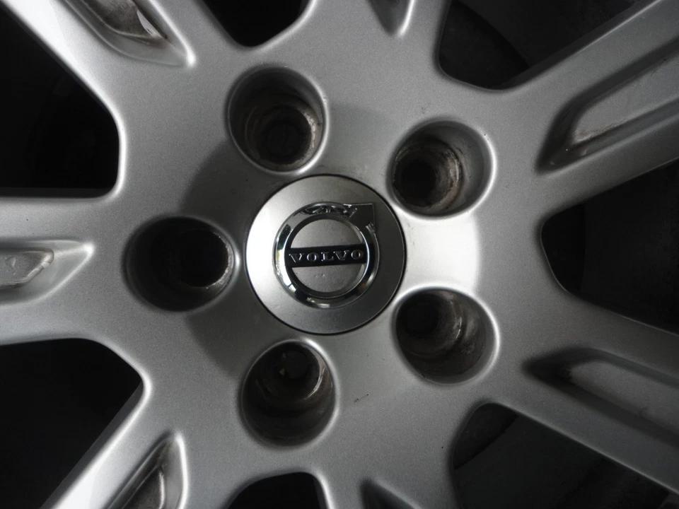 Original Volvo V90 Winterreifen, Kompletträder auf Felge, 225/55 R17 V - Bild 4 von 4