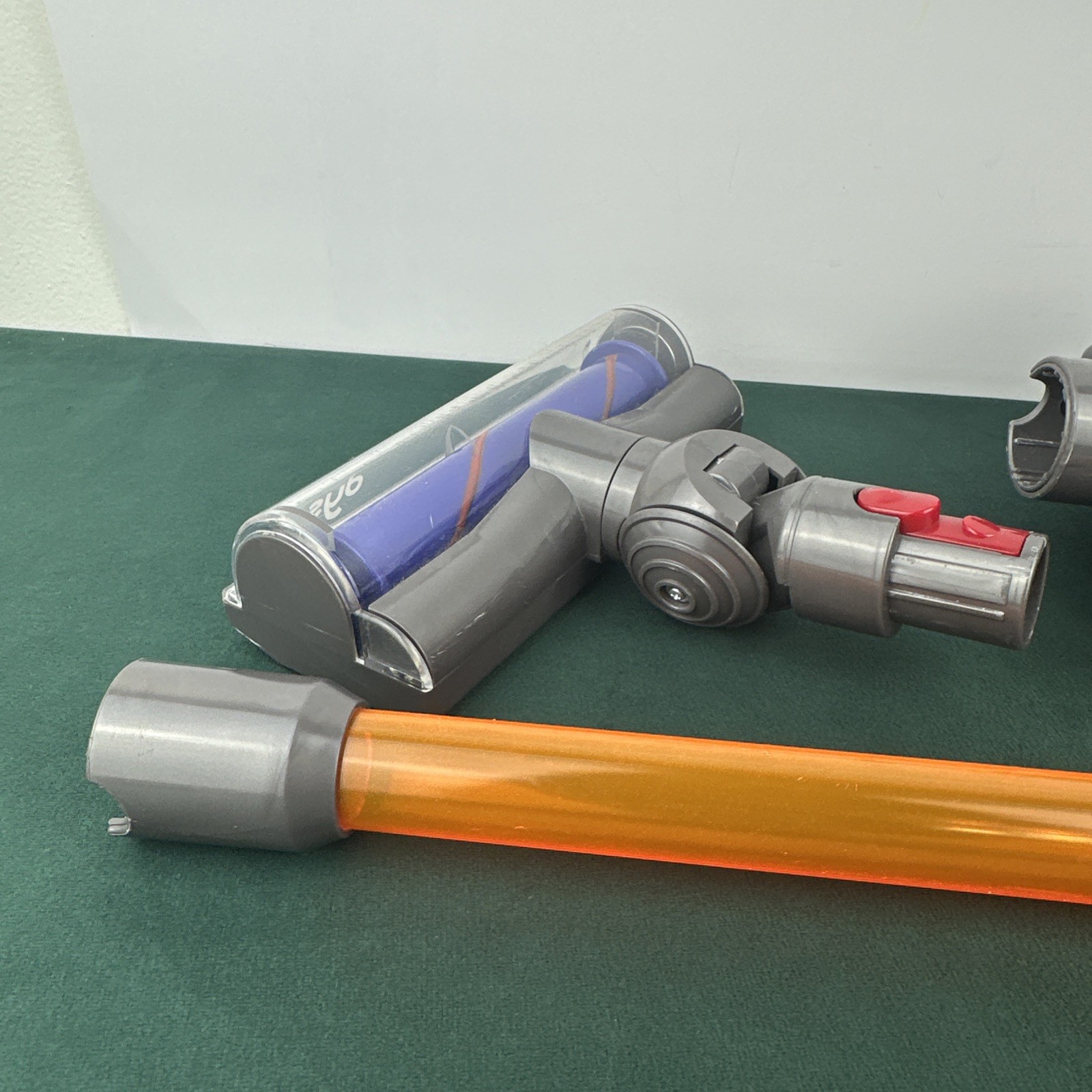 Kids Casdon Dyson Cord Free Handheld Toy Vacuum Cleaner 687-68799 Preowned Works